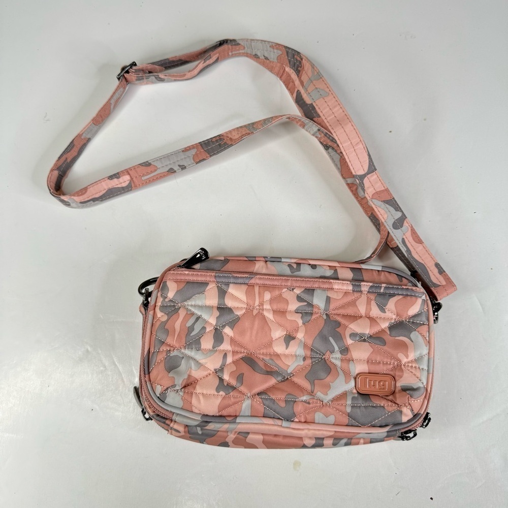 Lug Roundabout Crossbody Belt Bag Pink‎ Camo